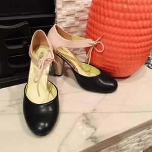 Two-Tone Round-toe Heels
